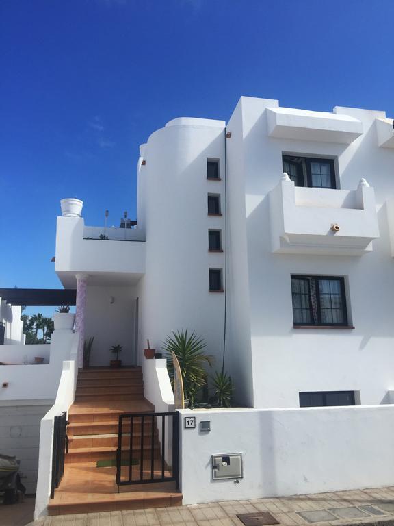 Bhavana Surf House Corralejo Exterior photo